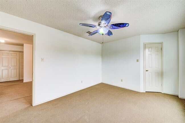 Building Photo - 8406 La Naranja Cove