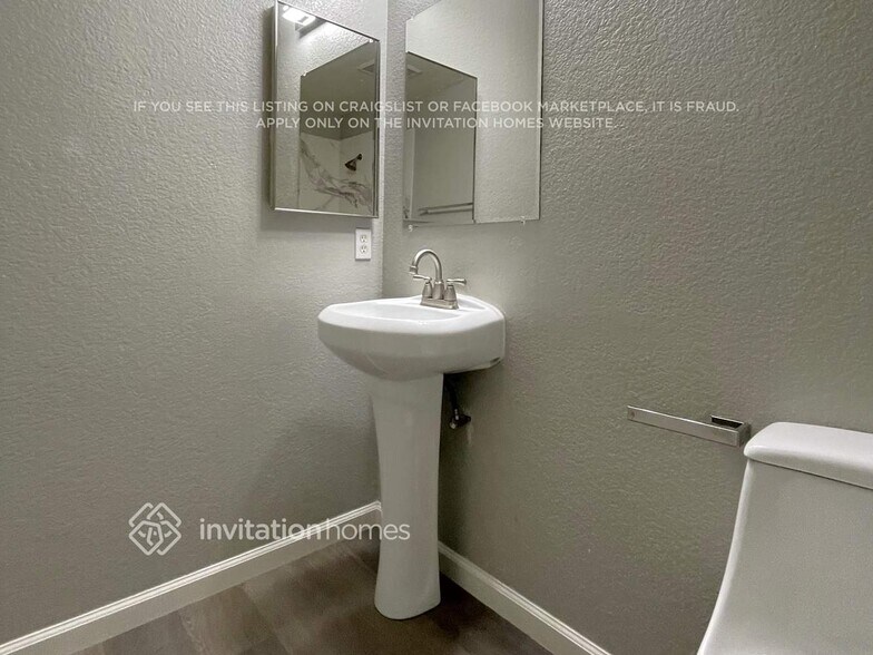 Building Photo - 8551 Morning Skye Way