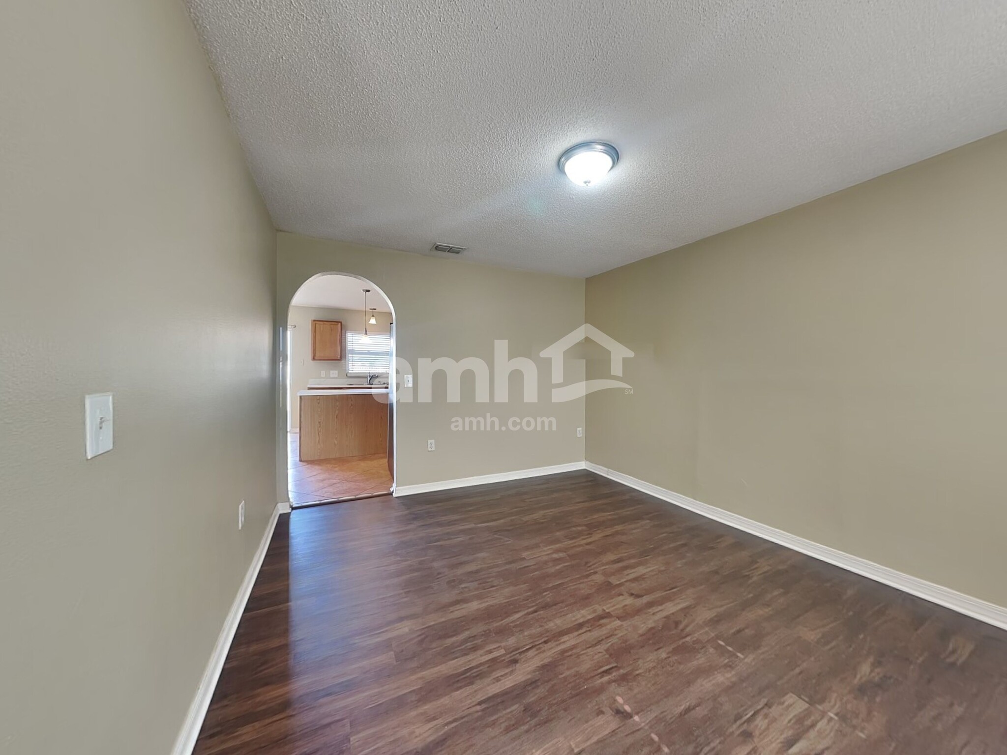 Building Photo - 12621 Lake Vista Dr