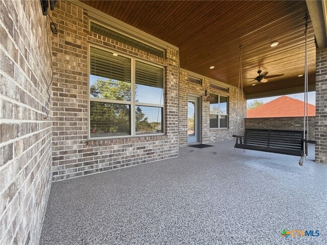 Building Photo - 1066 Vista Dr