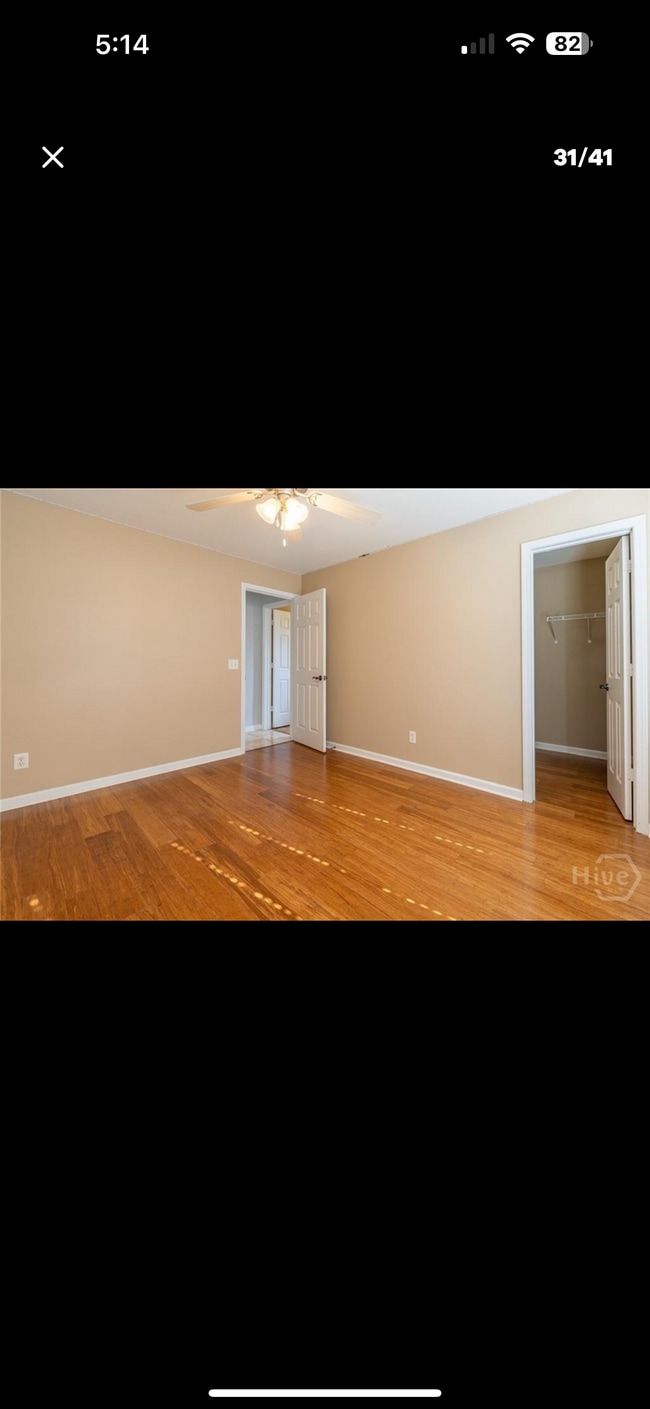 Building Photo - 9 Sweetwater Ct