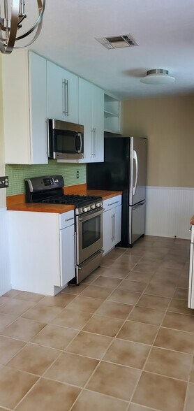 Building Photo - 12050 Trotwood Drive