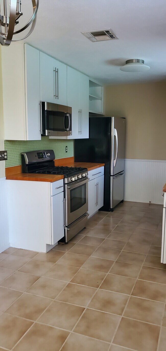 Building Photo - 12050 Trotwood Drive