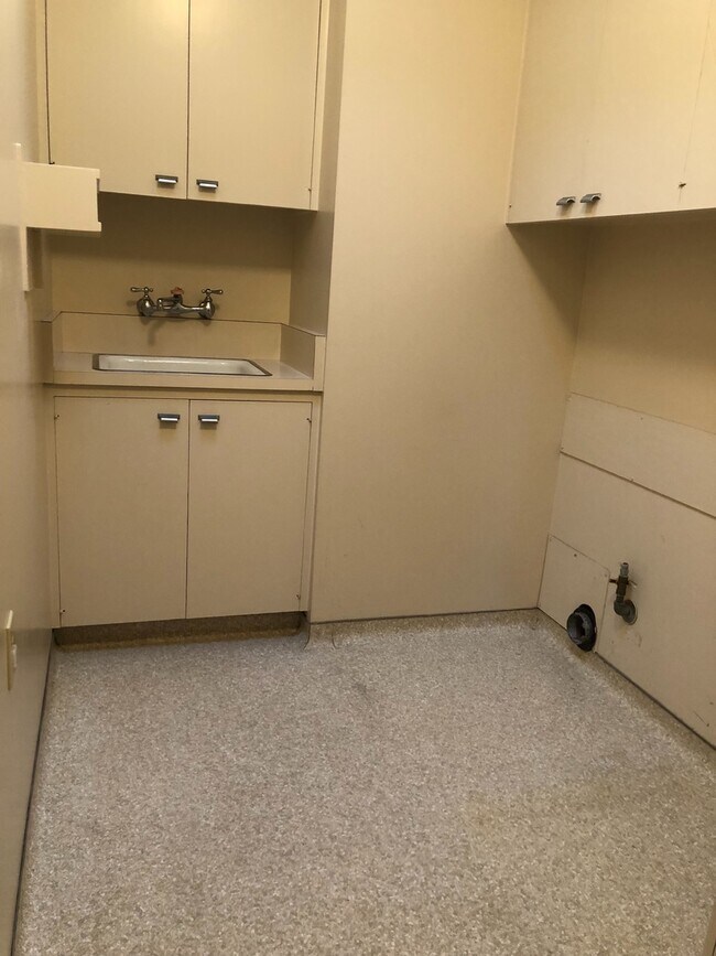 Building Photo - Lovely 3/2 home in the hills of El Cerrito with breathtaking views of the bay!