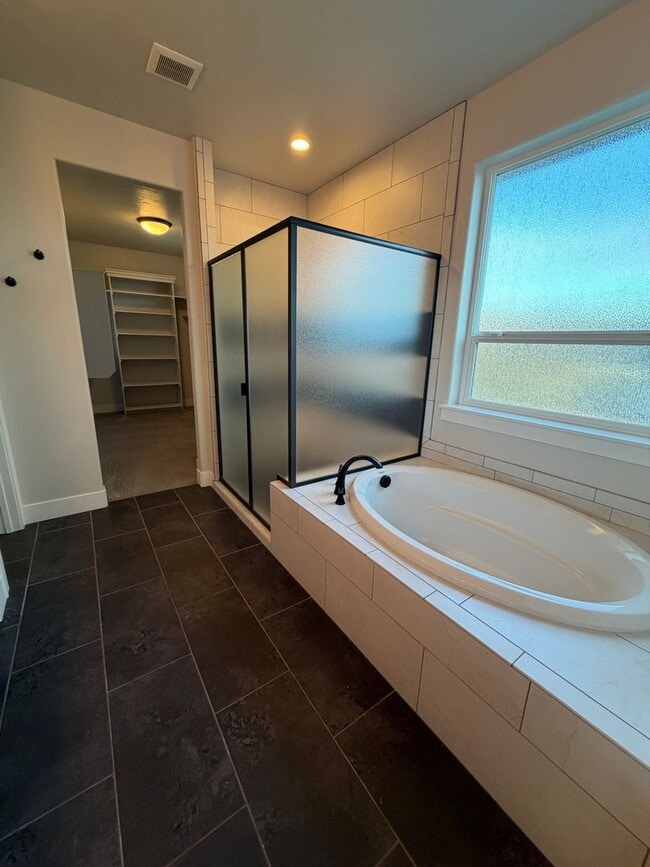 Building Photo - South Meridian Beautiful 4-Bedroom Home with a 3-Car Garage