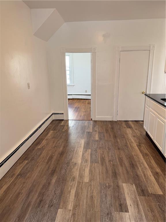 Building Photo - 332 Academy Ave