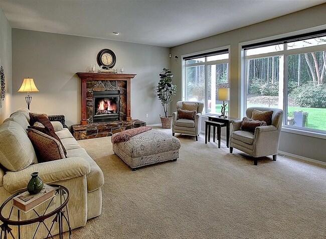 Building Photo - Spacious Living in a Gated Gig Harbor Community