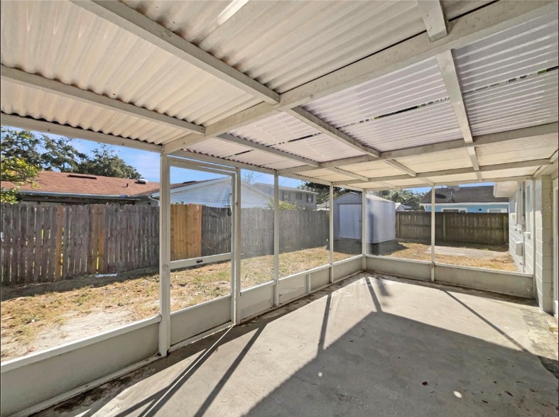 Building Photo - 1714 Sanchez Ave