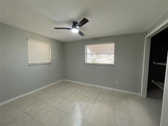 Building Photo - 1657 N Chickasaw Trail