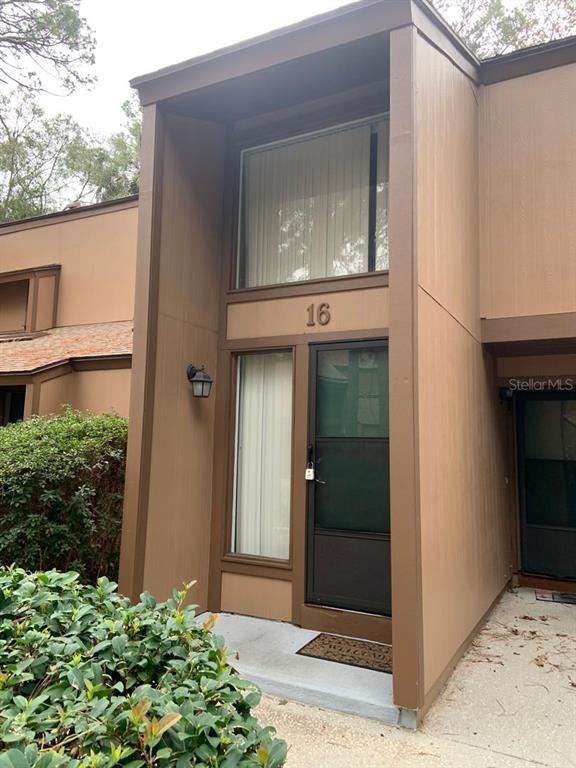 Building Photo - 16 Pinehurst Pl