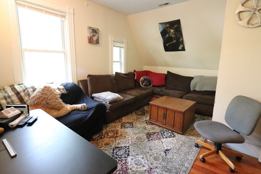 Building Photo - 5A Kendall St