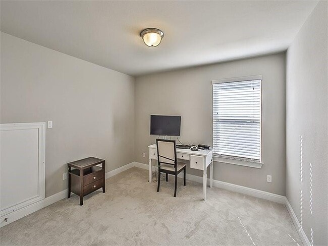 Building Photo - 15601 Cabrillo Way