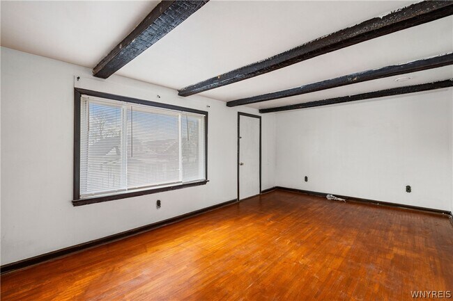 Building Photo - 129 Woodell Ave