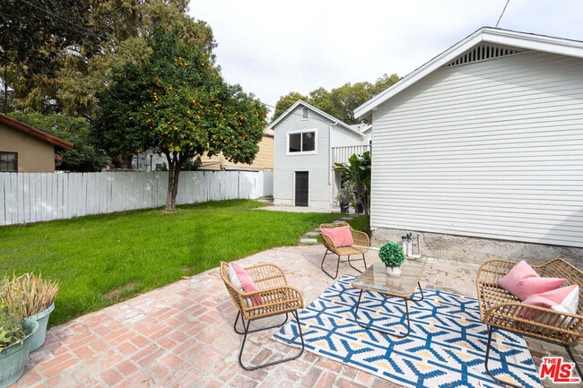 Building Photo - 3766 Valleybrink Rd