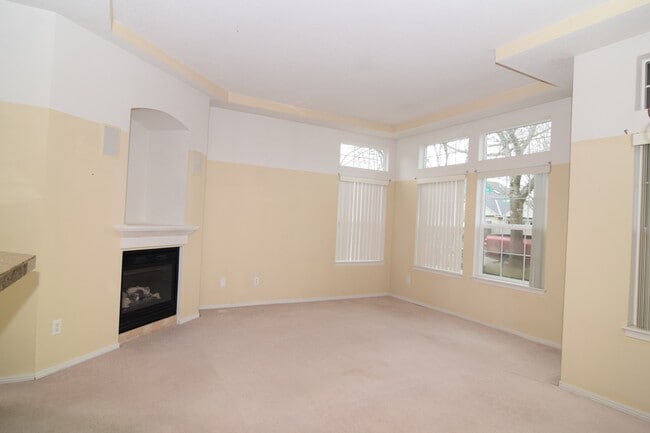 Building Photo - 1754 NE Ashberry Dr