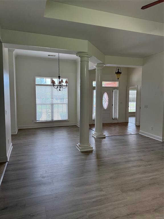 Building Photo - 9832 Helmsley Cir