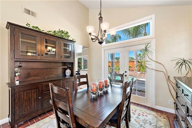 Building Photo - 28371 La Falda