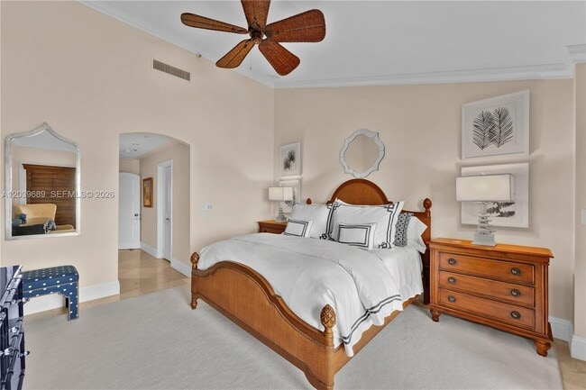 Building Photo - 2244 Fisher Island Dr
