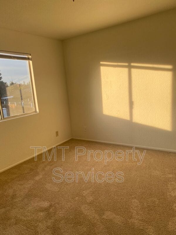 Building Photo - 228 McFarland St