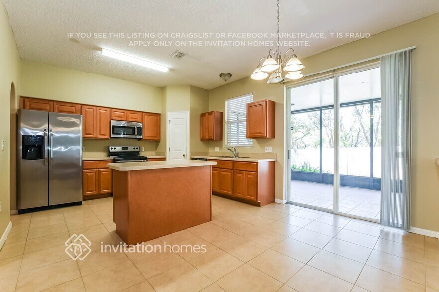 Building Photo - 371 Pebble Ct