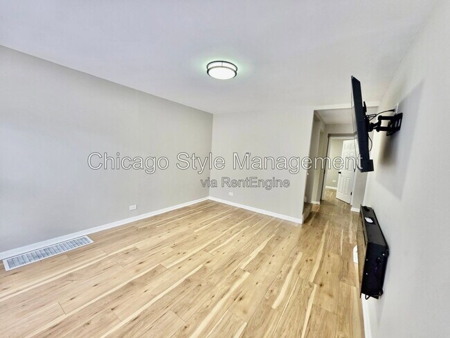 Building Photo - 14813 Evers St