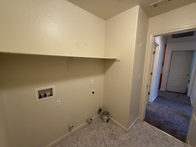 Building Photo - Single Story home in Sylvan School District!