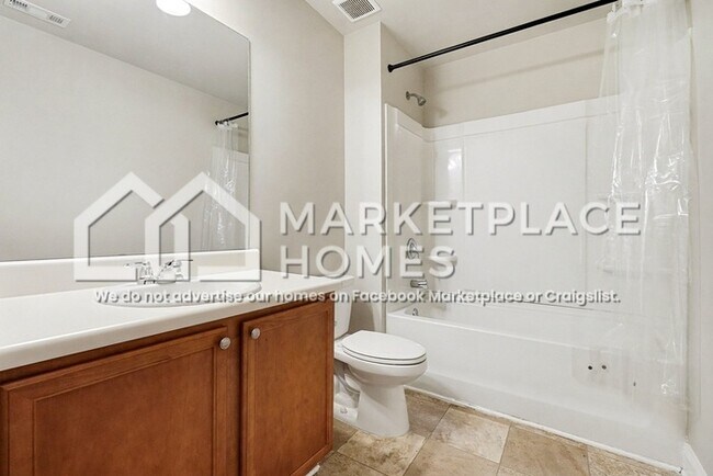 Building Photo - 5974 Westchase St