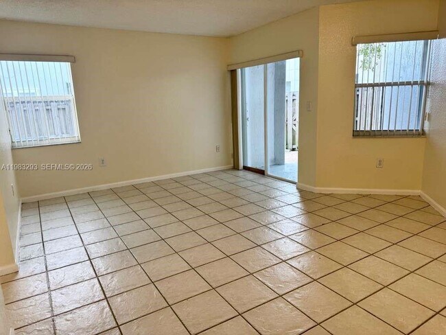 Building Photo - 14051 SW 120th Ct