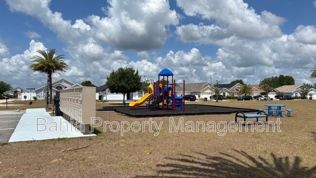 Building Photo - 252 Bramley Ct