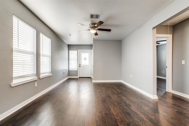 Building Photo - 1212 Hamblen St