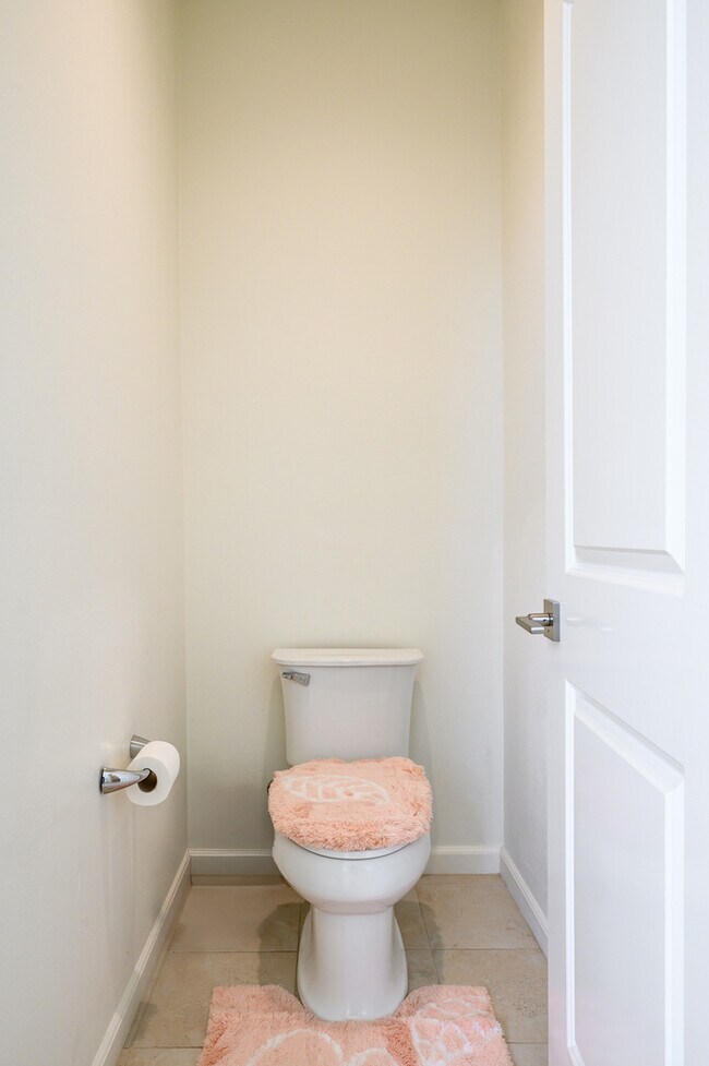 Building Photo - 110 Sugar Cane