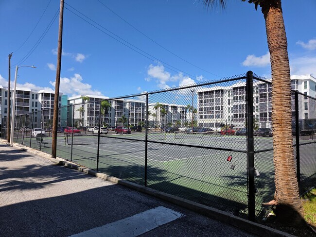 Building Photo - 4901 38th Way S