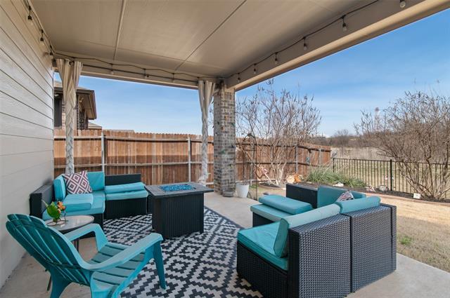 Building Photo - 15900 Back Nine Rd