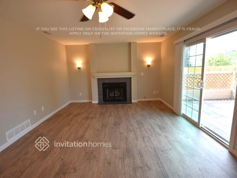 Building Photo - 240 Peck Ct