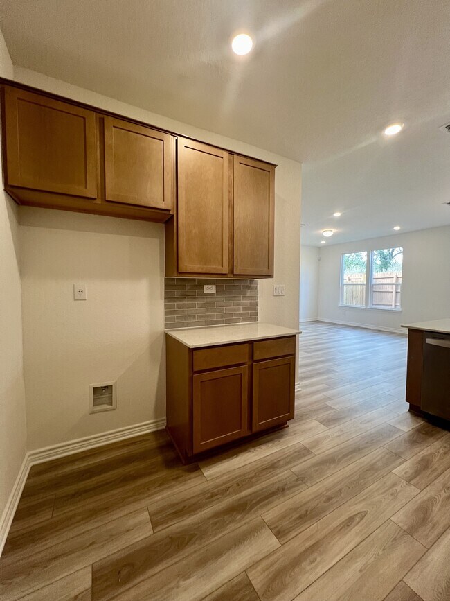 Building Photo - 14839 Vance Jackson Rd