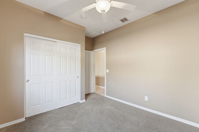Building Photo - Ironwood Crossing Gem! 3 Bed + Den, Open Layout & Resort Amenities