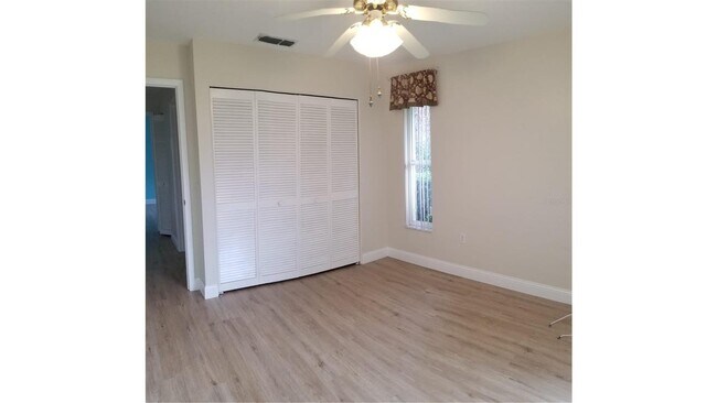 Building Photo - 5810 Garden Lakes Majestic