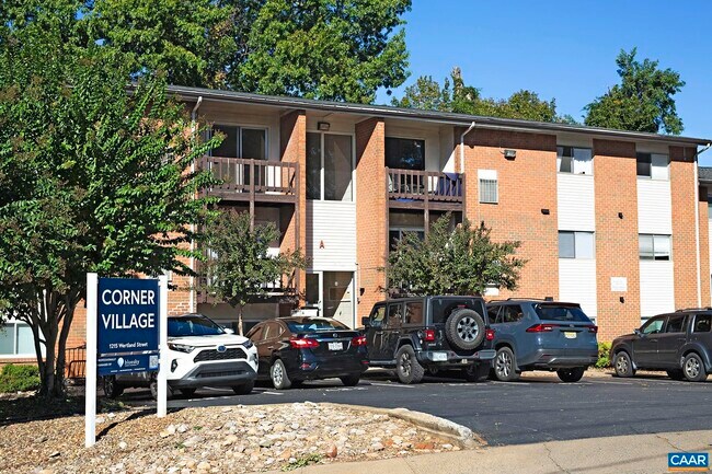 Primary Photo - 1215 Wertland St