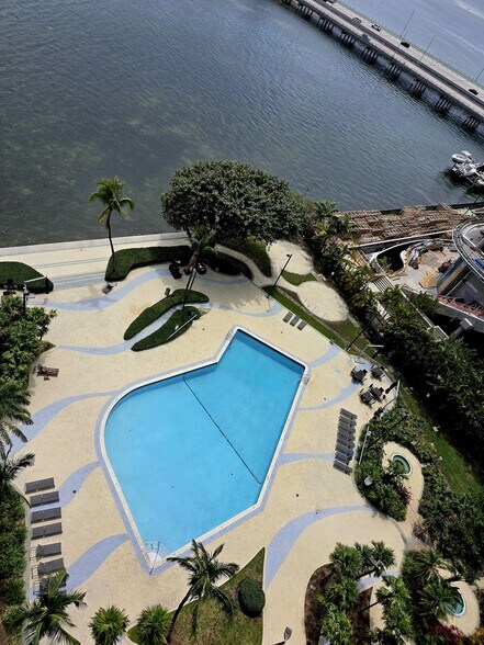 Building Photo - 2451 Brickell Ave