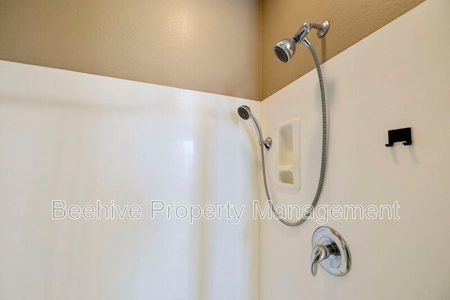 Building Photo - 2314 W Jake Haven