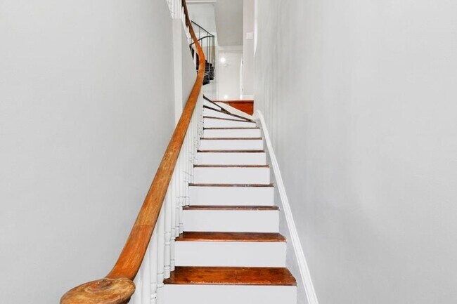 Building Photo - 505 Palisade Ave