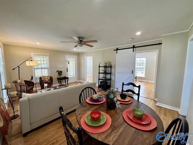 Building Photo - 1529 Mckinley Ave NE