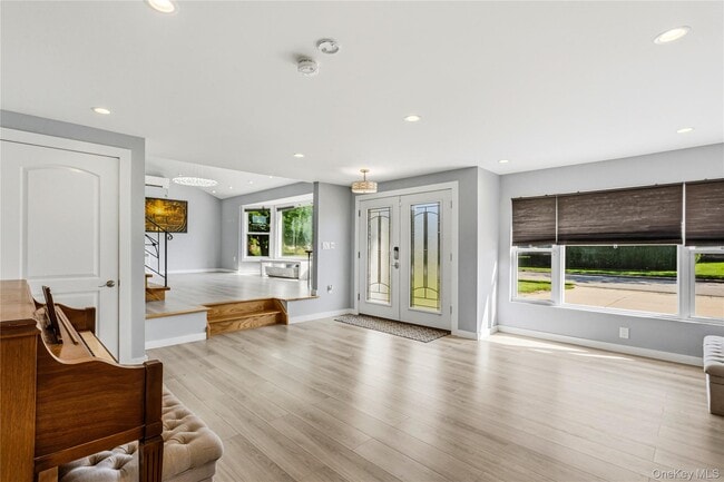 Building Photo - 31 Sutton Hill Ln