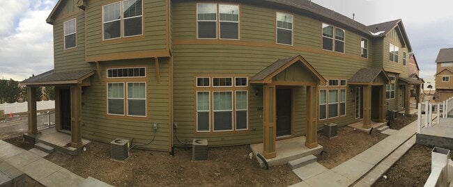 Building Photo - 1431 Rinker Way