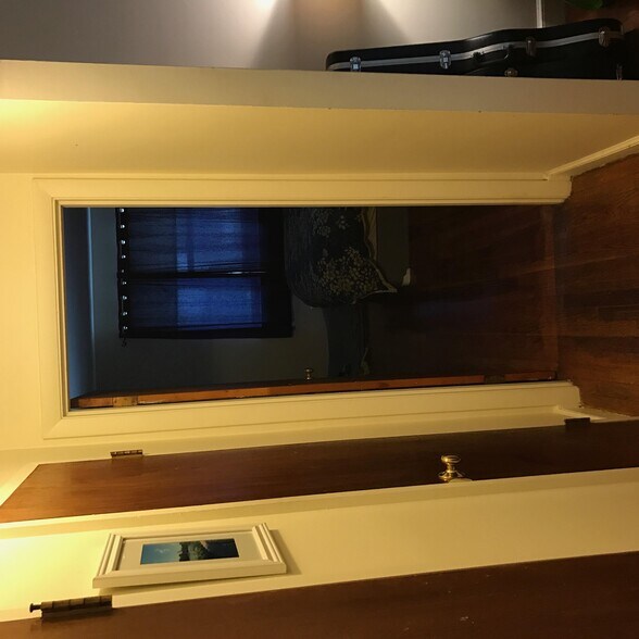 Building Photo - 79 Chestnut St