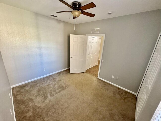 Building Photo - 6462 Cantua Ln