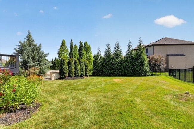 Building Photo - Luxury 5 Bed | 4.5 Bath Home | Flexible Leasing Options: 3+ Month & Long-Term Lease Options | Ful...