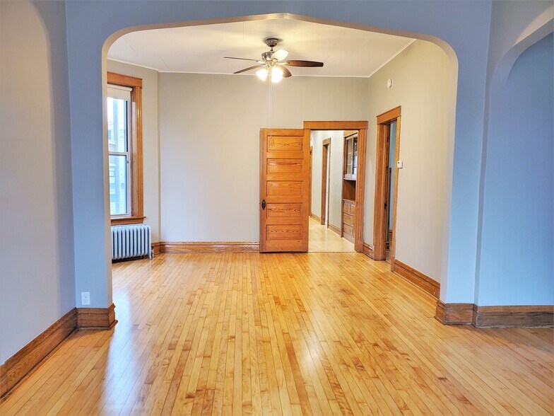 Building Photo - 2436 N Drake Ave