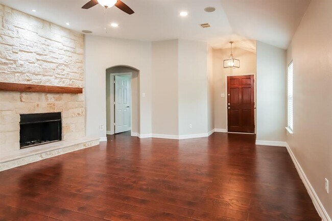 Building Photo - 5018 Creekbridge Ct