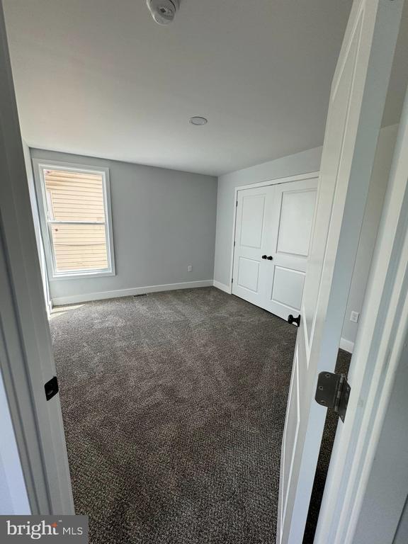 Building Photo - 603-607 Main St